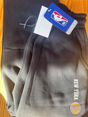 NBA Kids New York Knicks Black Jogger Sweatpants